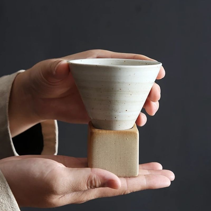 Tasse à Café original en Forme de Cône - Art de la table Scientifique