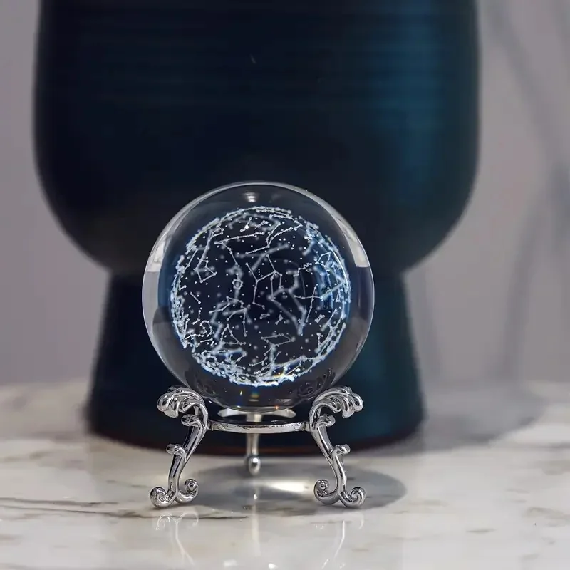 Bola de cristal constelaciones grabada